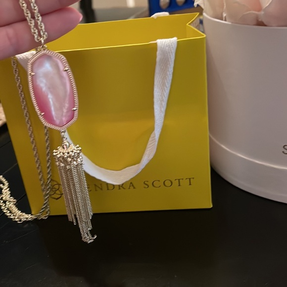 SOLD SOLD Kendra Scott Rayne fringe pink mother of pearl necklace. So stunning. - Picture 4 of 8